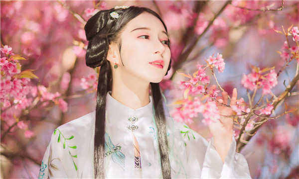 新华供卵试管婴儿：助您实现家庭梦想的科学方案